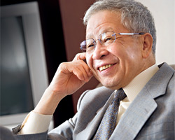 金錢這種東西不應該自己去追求,而是由世人評斷你的價值後,主動支付你相應的額度。